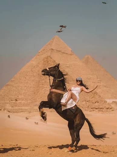 Giza Pyramids Camel or Horse Riding Adventure
