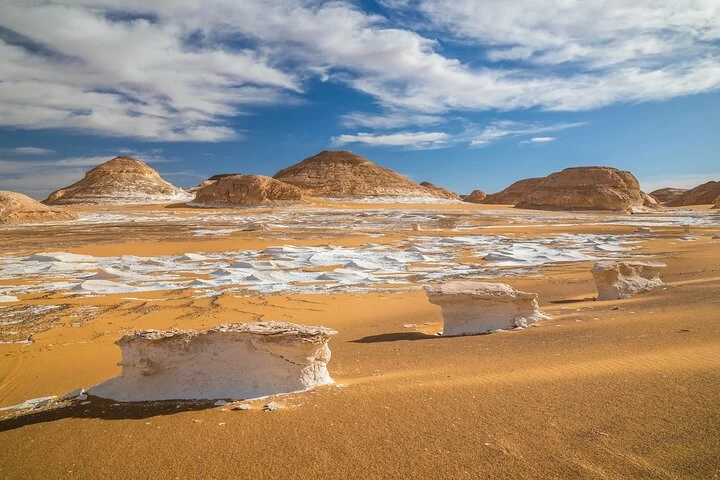 White Desert & Bahariya Oasis Overnight Safari from Cairo